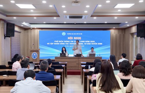 Trường Đại học Mở Hà Nội tổ chức Hội nghị Phổ biến Thông tin tuyển sinh năm 2026 và Tập huấn công tác truyền thông, tư vấn tuyển sinh